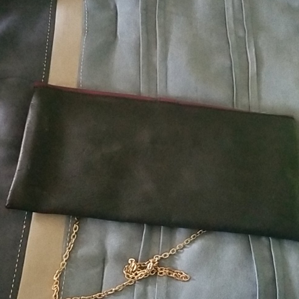 New Purse - Picture 2 of 3